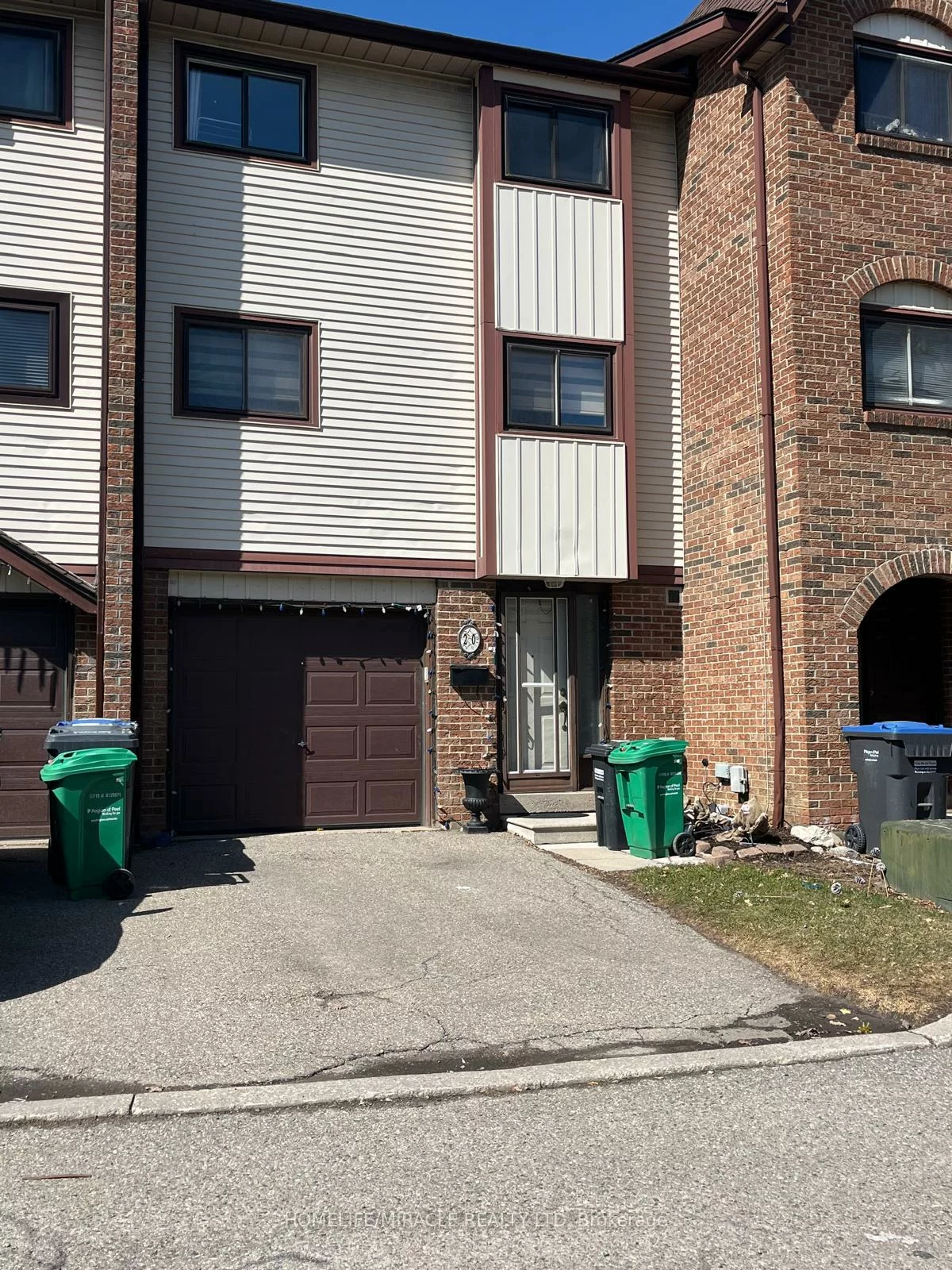 20, Macallum, Queen Street Corridor, Brampton