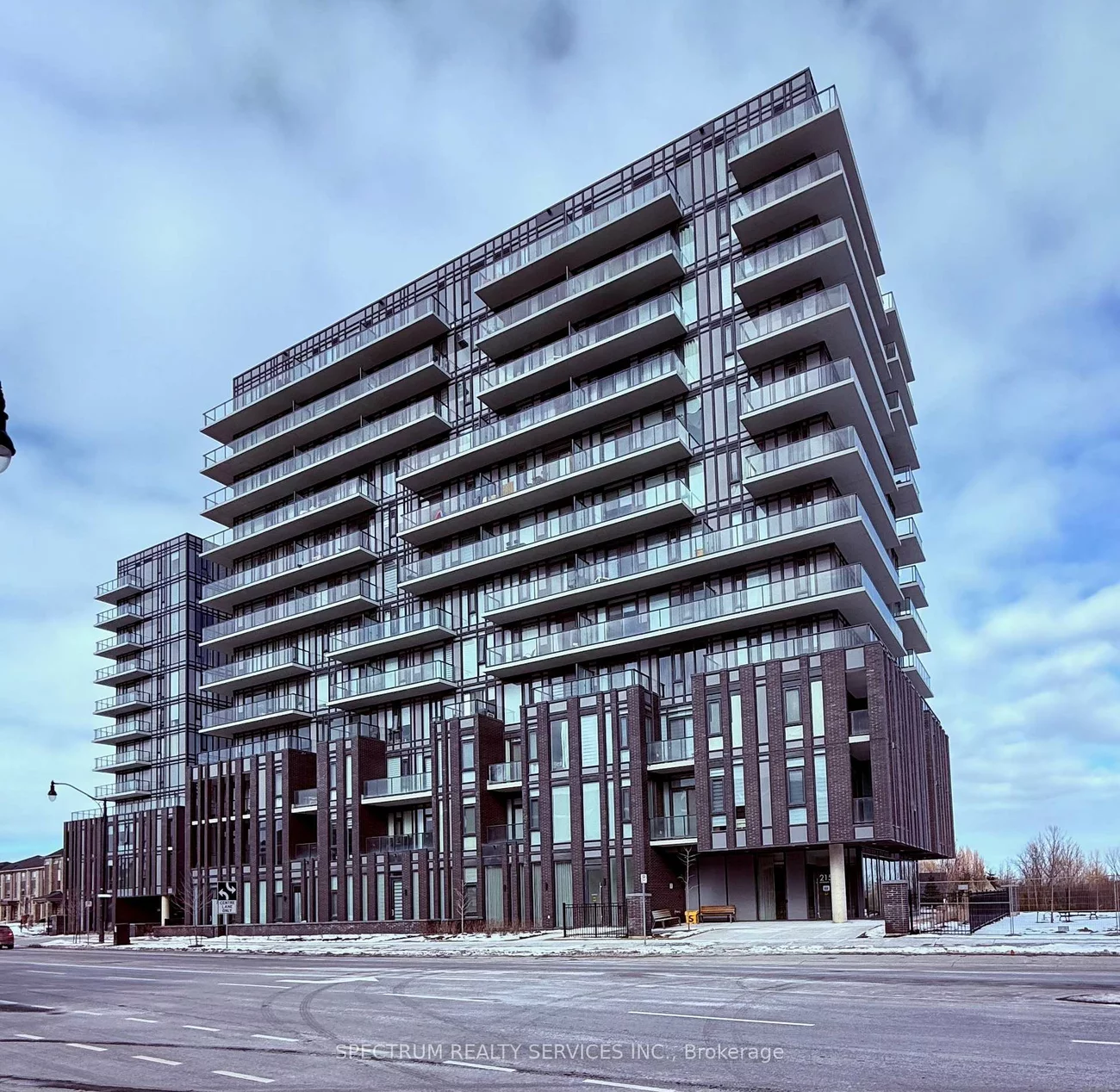 215, Veterans, Northwest Brampton, Brampton