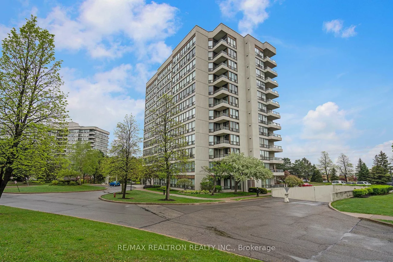 12, Laurelcrest, Queen Street Corridor, Brampton
