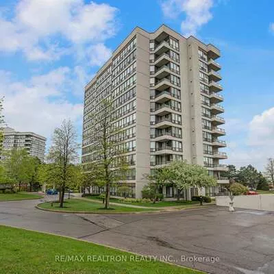 12, Laurelcrest, Queen Street Corridor, Brampton