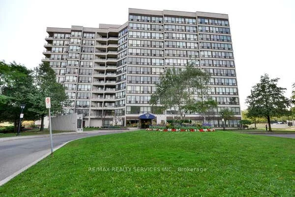 12, Laurelcrest, Queen Street Corridor, Brampton