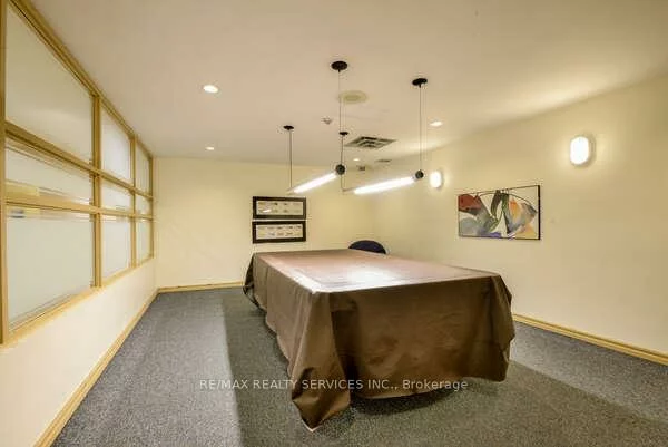 12, Laurelcrest, Queen Street Corridor, Brampton