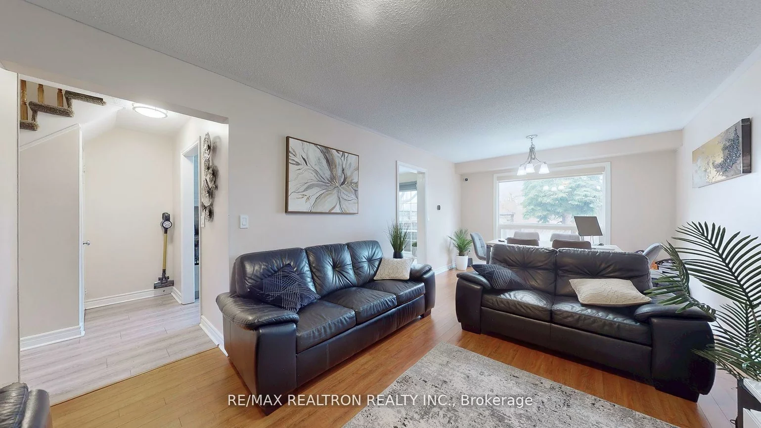 68, Heathcliffe, Central Park, Brampton