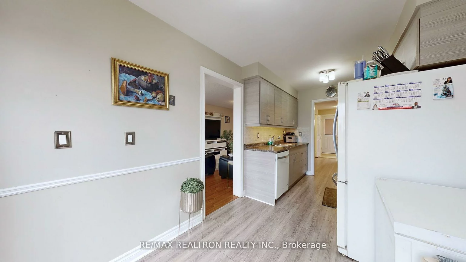 68, Heathcliffe, Central Park, Brampton