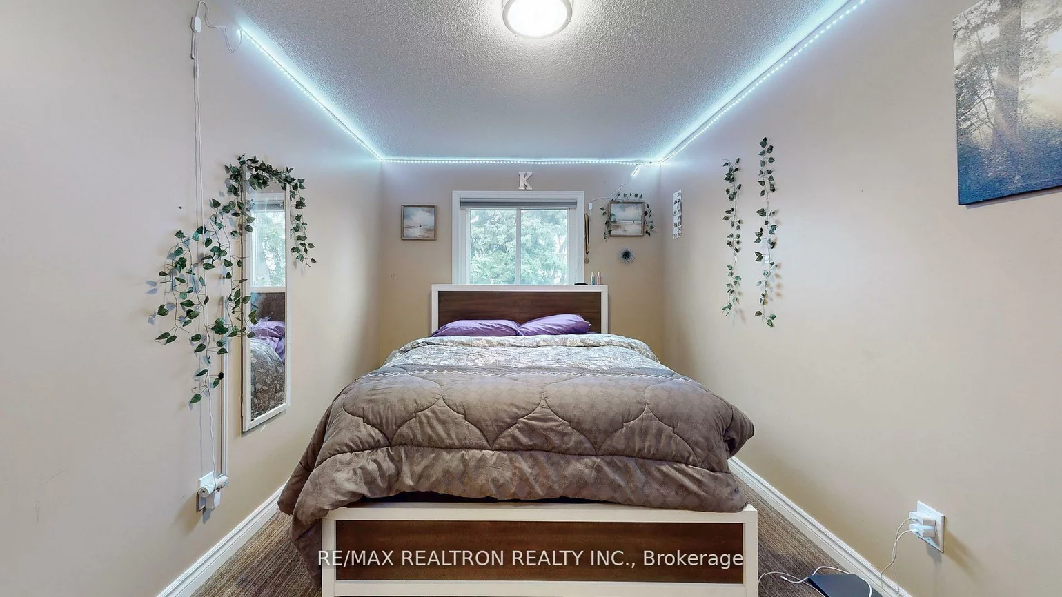 68, Heathcliffe, Central Park, Brampton