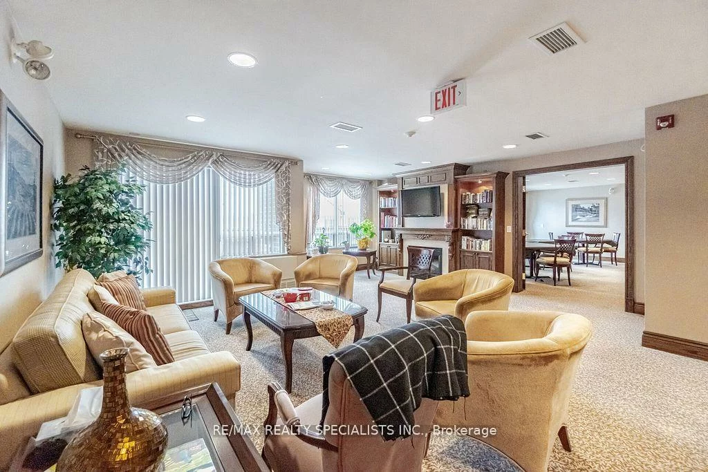 25, Via Rosedale, Sandringham-Wellington, Brampton