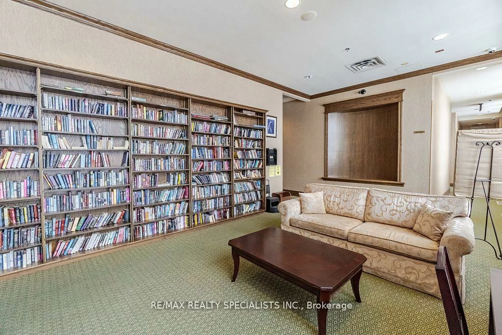 25, Via Rosedale, Sandringham-Wellington, Brampton