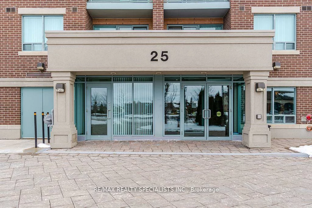 25, Via Rosedale, Sandringham-Wellington, Brampton