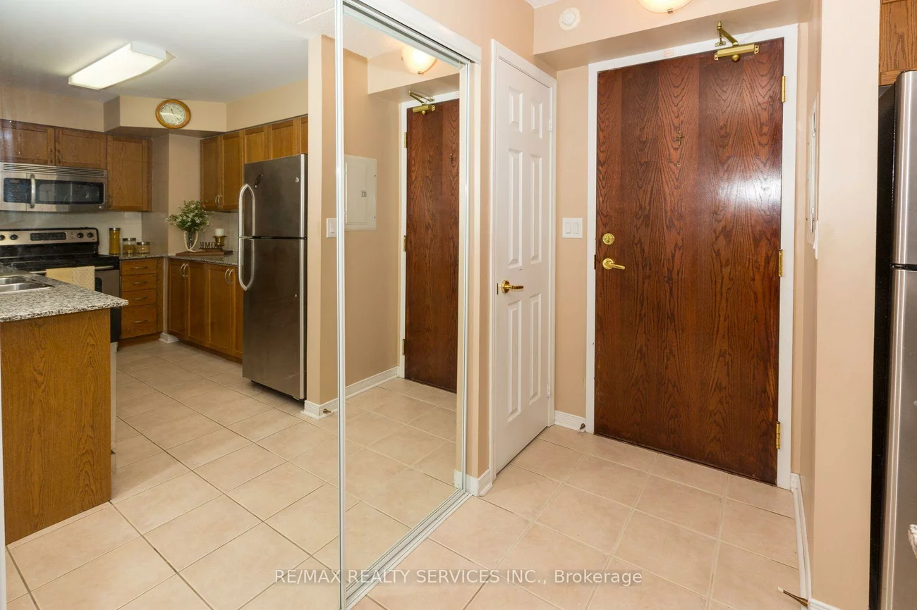 55, Via Rosedale, Sandringham-Wellington, Brampton