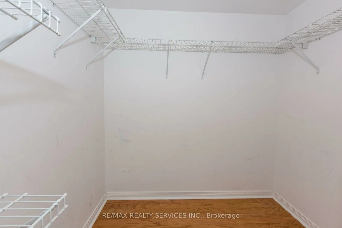 55, Via Rosedale, Sandringham-Wellington, Brampton