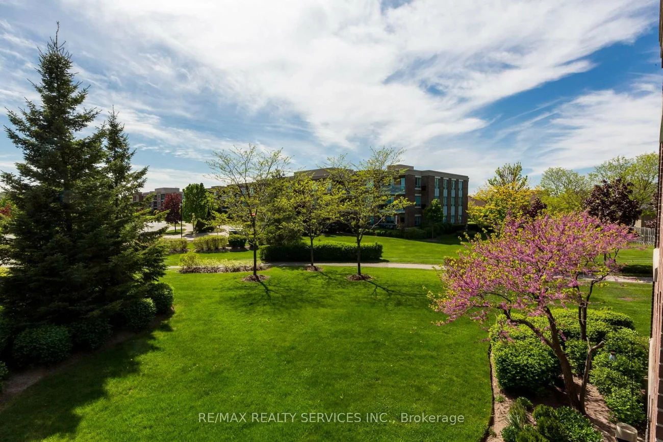 55, Via Rosedale, Sandringham-Wellington, Brampton