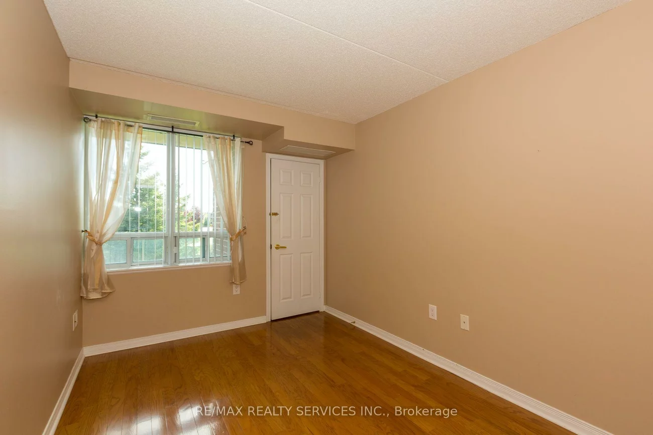 55, Via Rosedale, Sandringham-Wellington, Brampton
