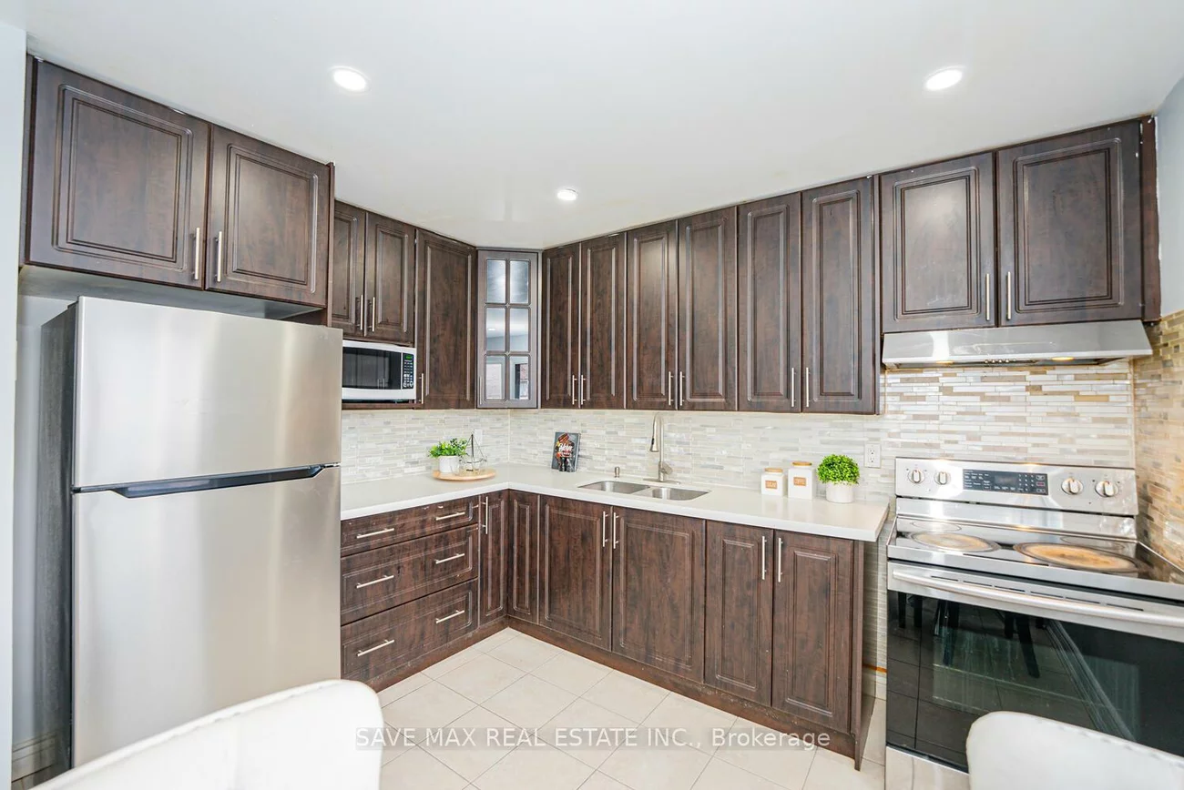 282, Fleetwood, Southgate, Brampton
