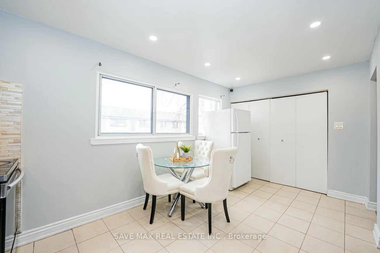 282, Fleetwood, Southgate, Brampton