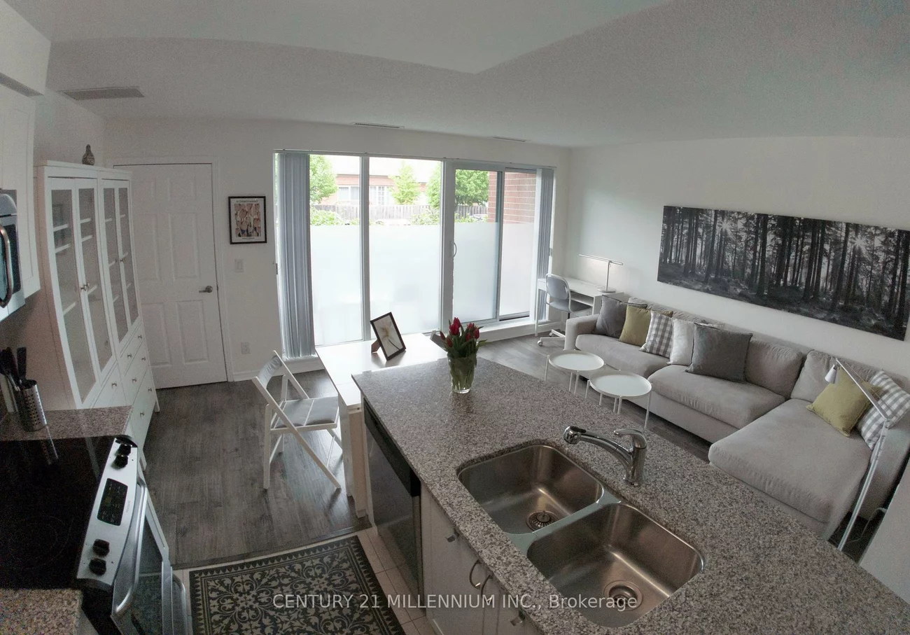 60, Via Rosedale, Sandringham-Wellington, Brampton