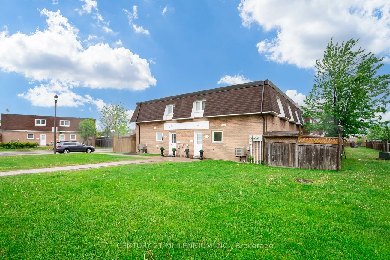 33, Town House, Brampton East, Brampton