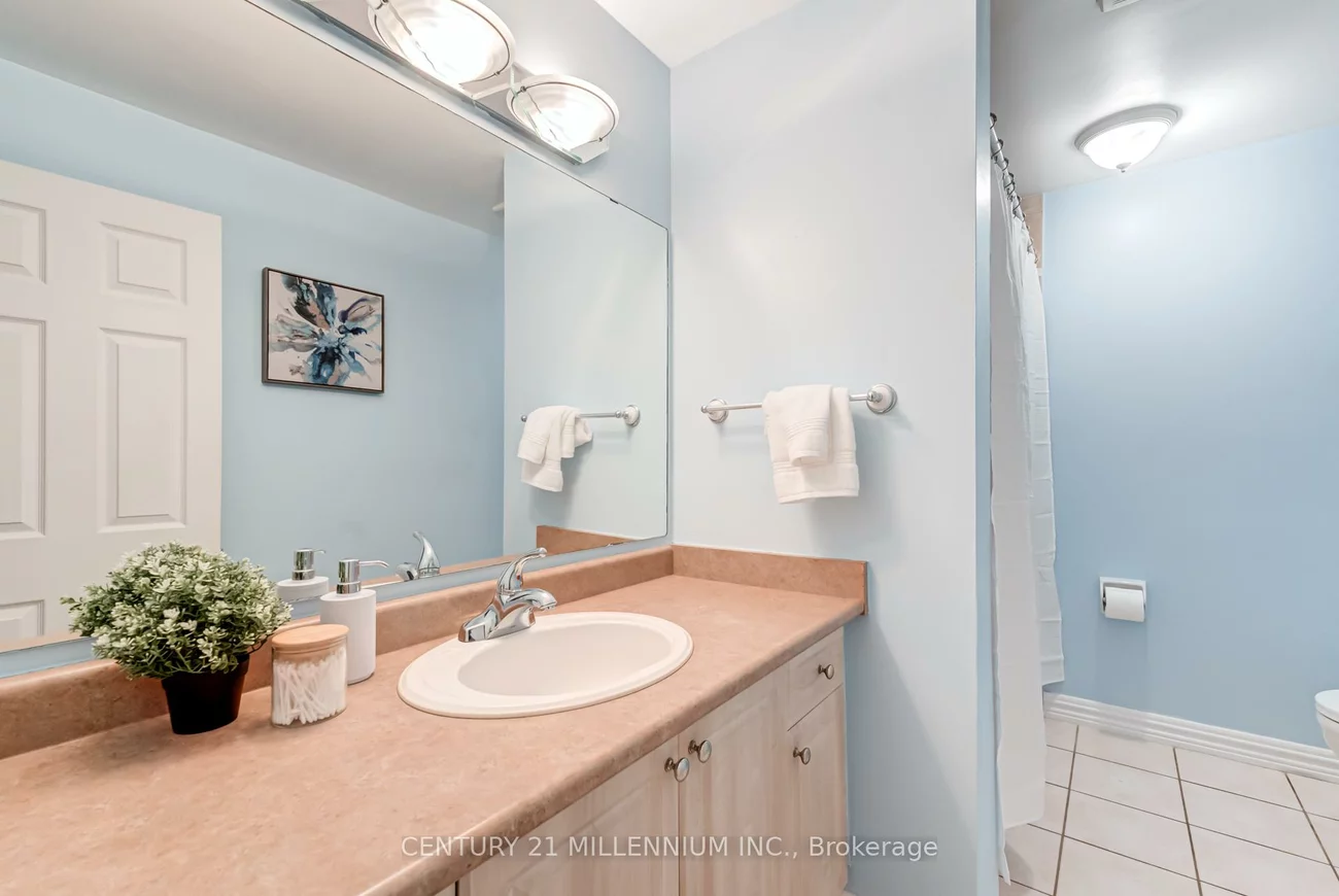 33, Town House, Brampton East, Brampton