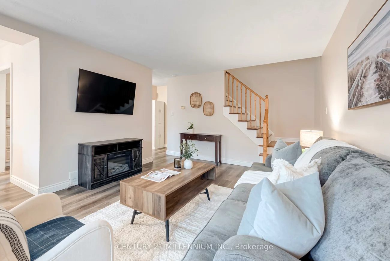 33, Town House, Brampton East, Brampton