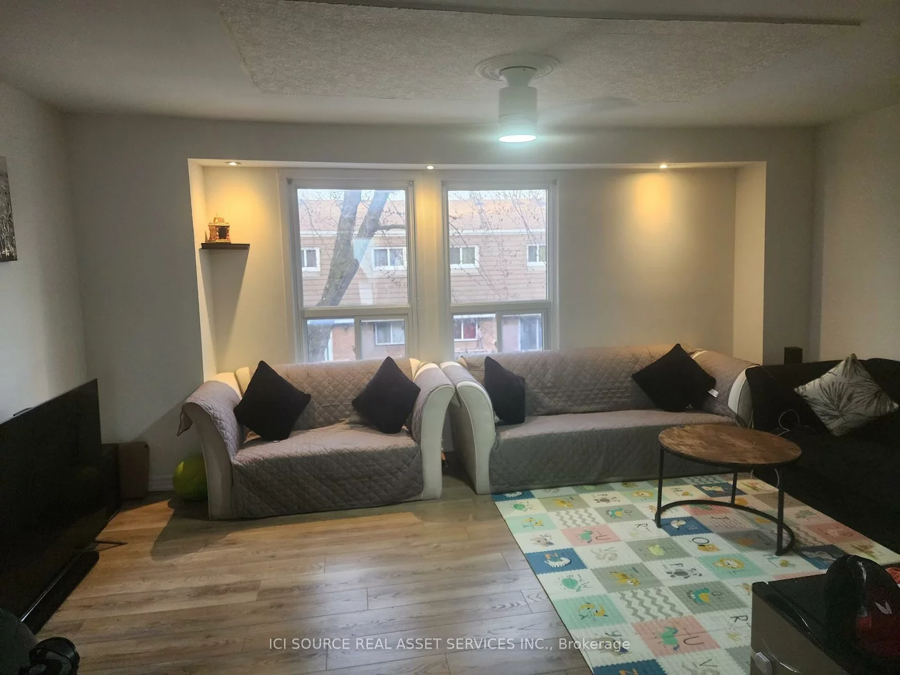 66, Enmount, Southgate, Brampton