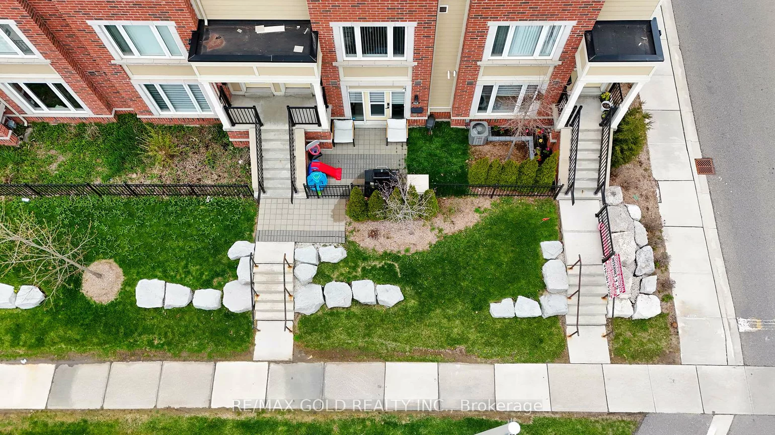 250, Sunny Meadow, Sandringham-Wellington, Brampton