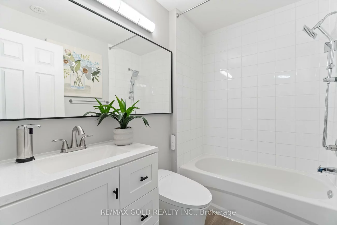 250, Sunny Meadow, Sandringham-Wellington, Brampton