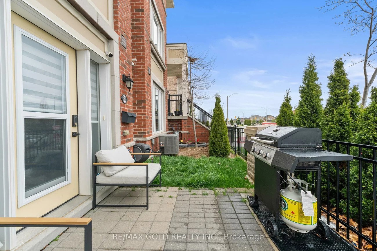 250, Sunny Meadow, Sandringham-Wellington, Brampton