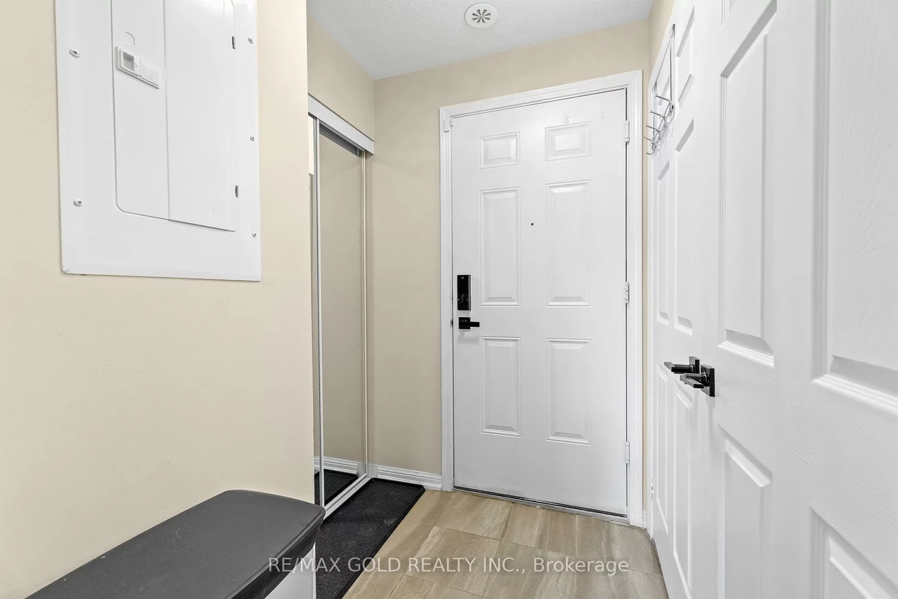 250, Sunny Meadow, Sandringham-Wellington, Brampton