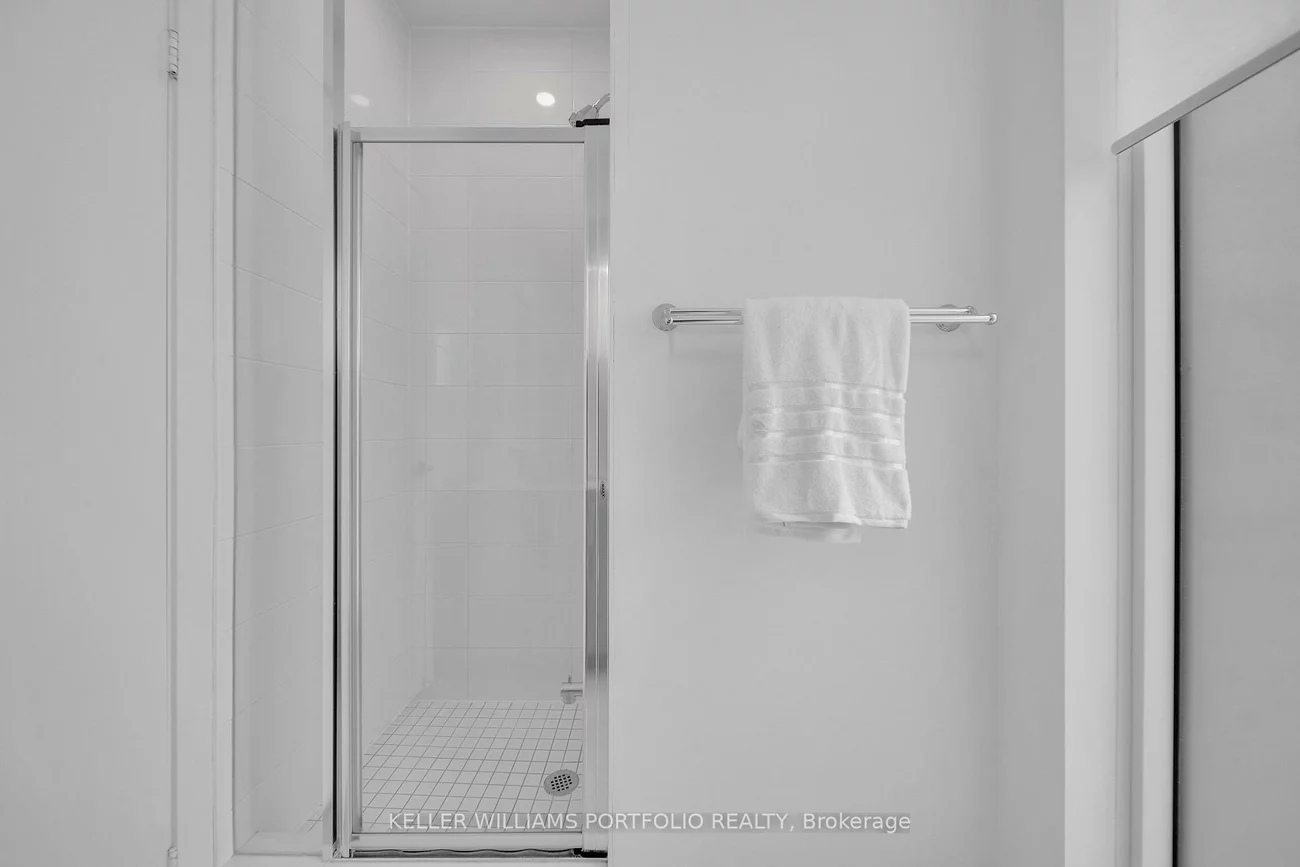 215, Veterans, Brampton West, Brampton