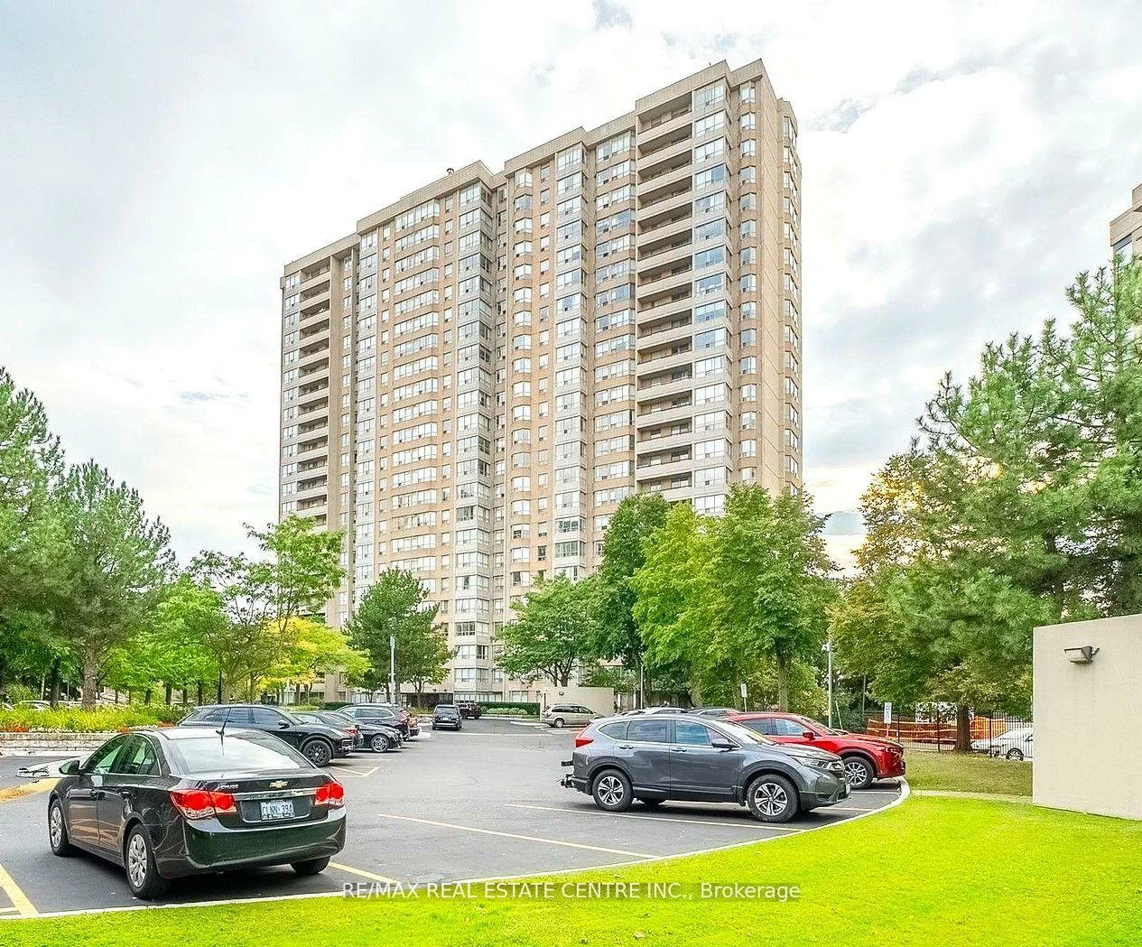 30, Malta, Fletcher's Creek South, Brampton