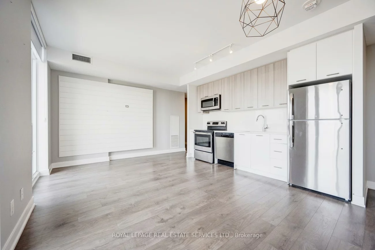 180, Veterans, Northwest Brampton, Brampton