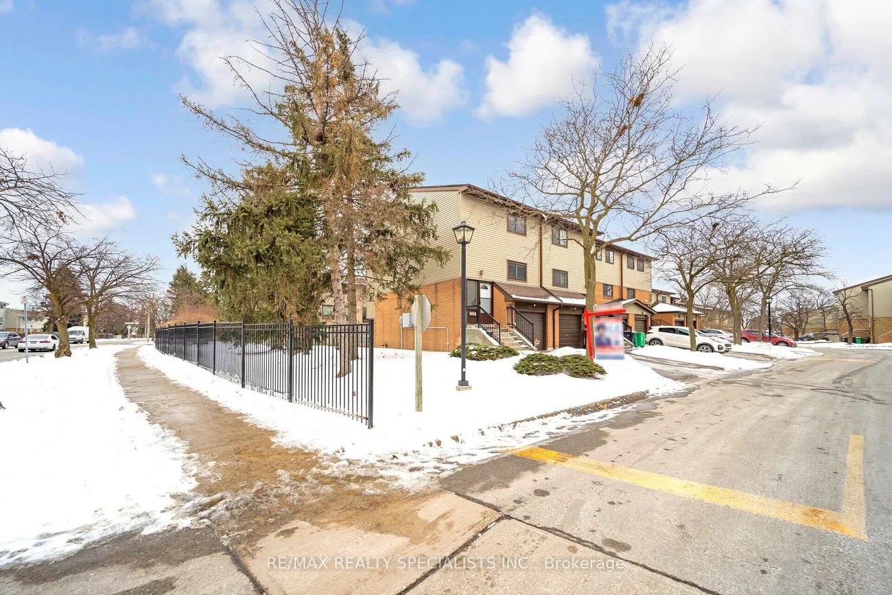 24, Carleton, Bramalea West Industrial, Brampton