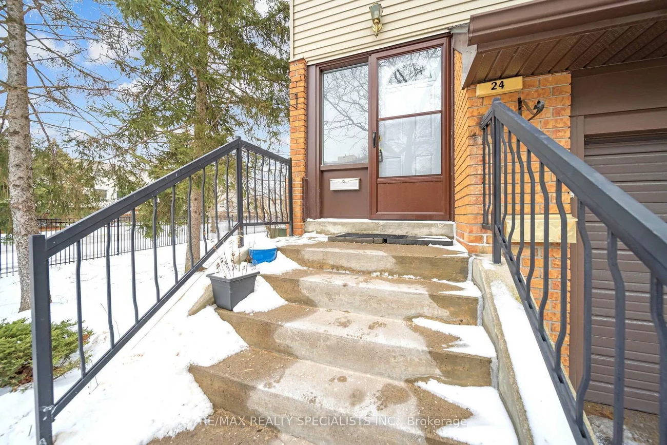 24, Carleton, Bramalea West Industrial, Brampton