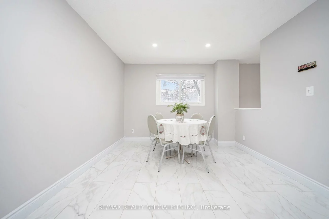 24, Carleton, Bramalea West Industrial, Brampton