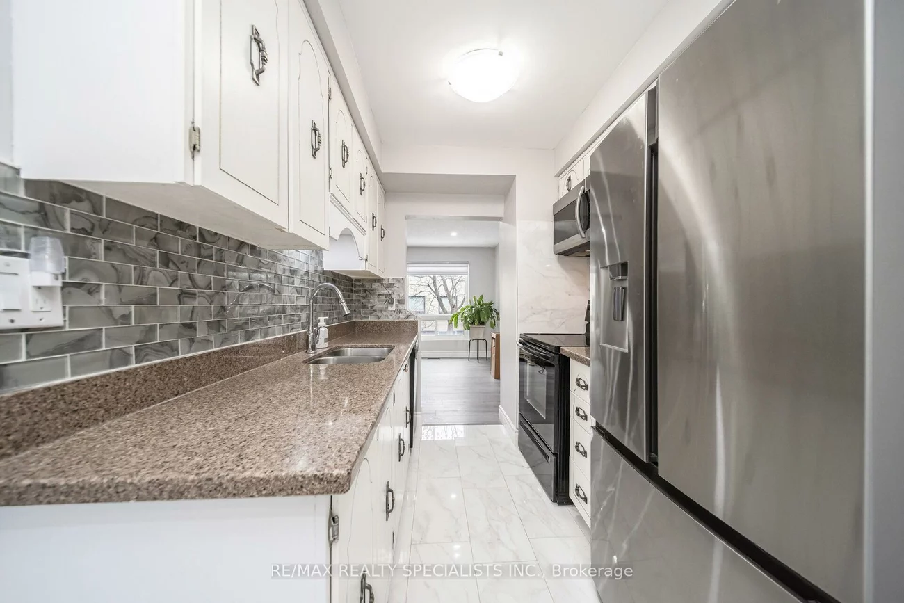 24, Carleton, Bramalea West Industrial, Brampton