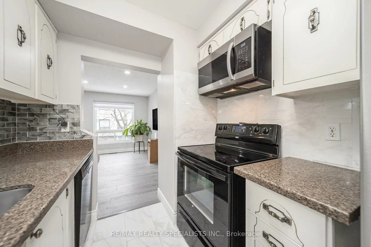 24, Carleton, Bramalea West Industrial, Brampton