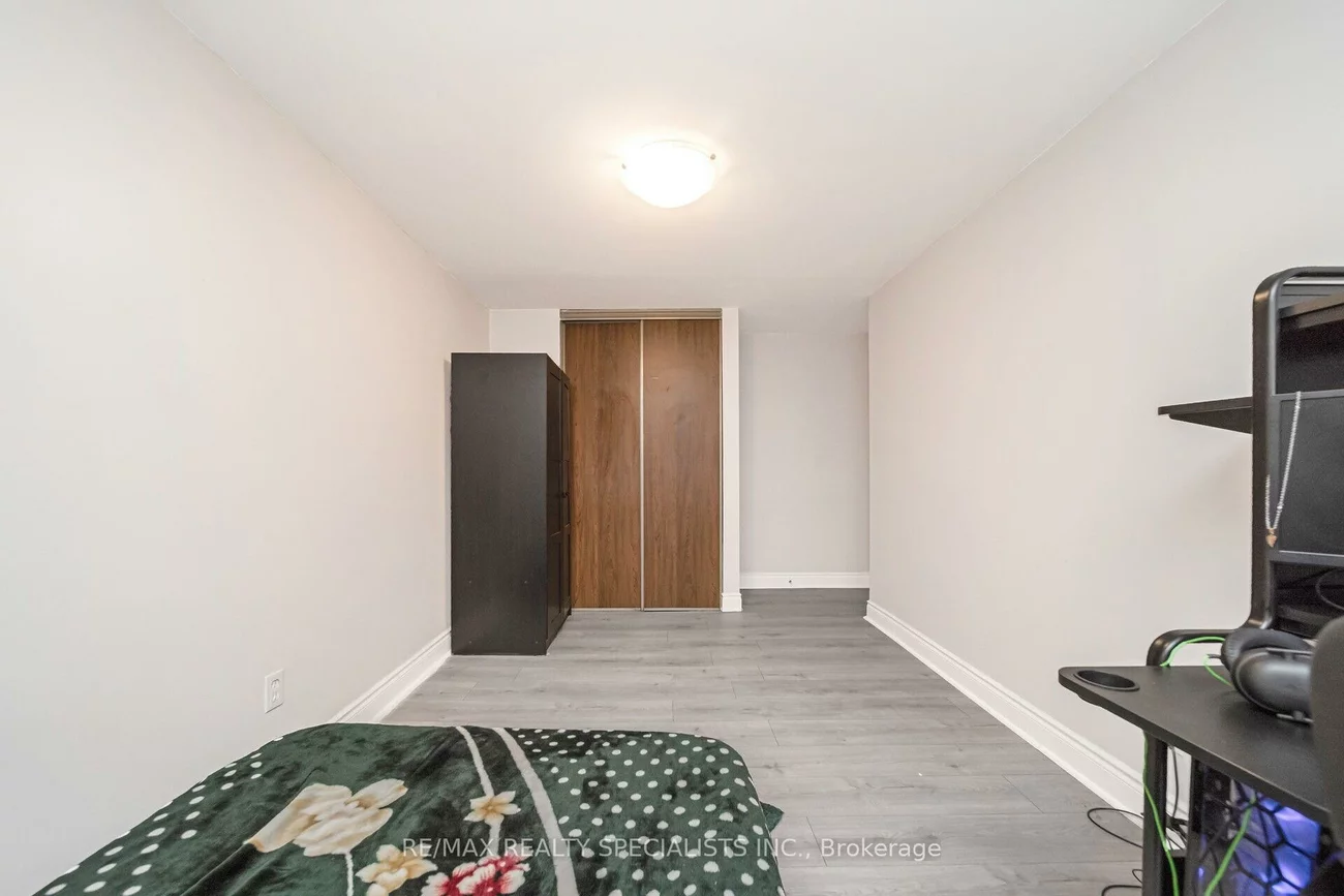 24, Carleton, Bramalea West Industrial, Brampton
