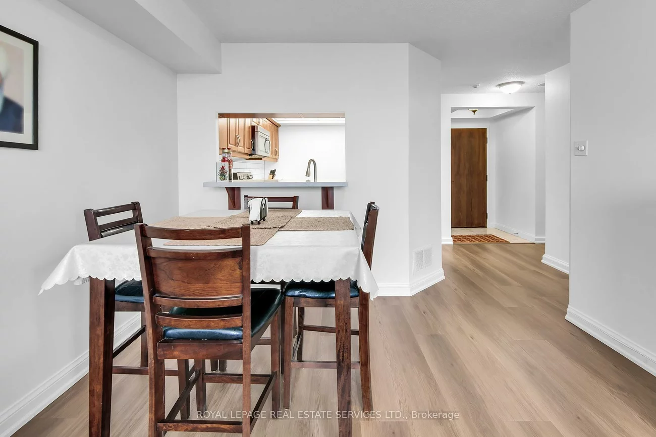 24, Hanover, Queen Street Corridor, Brampton