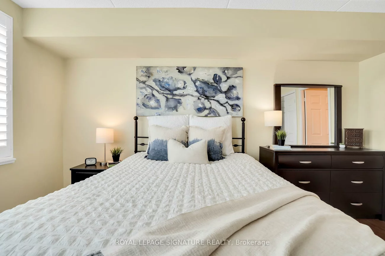 55, Via Rosedale, Sandringham-Wellington, Brampton