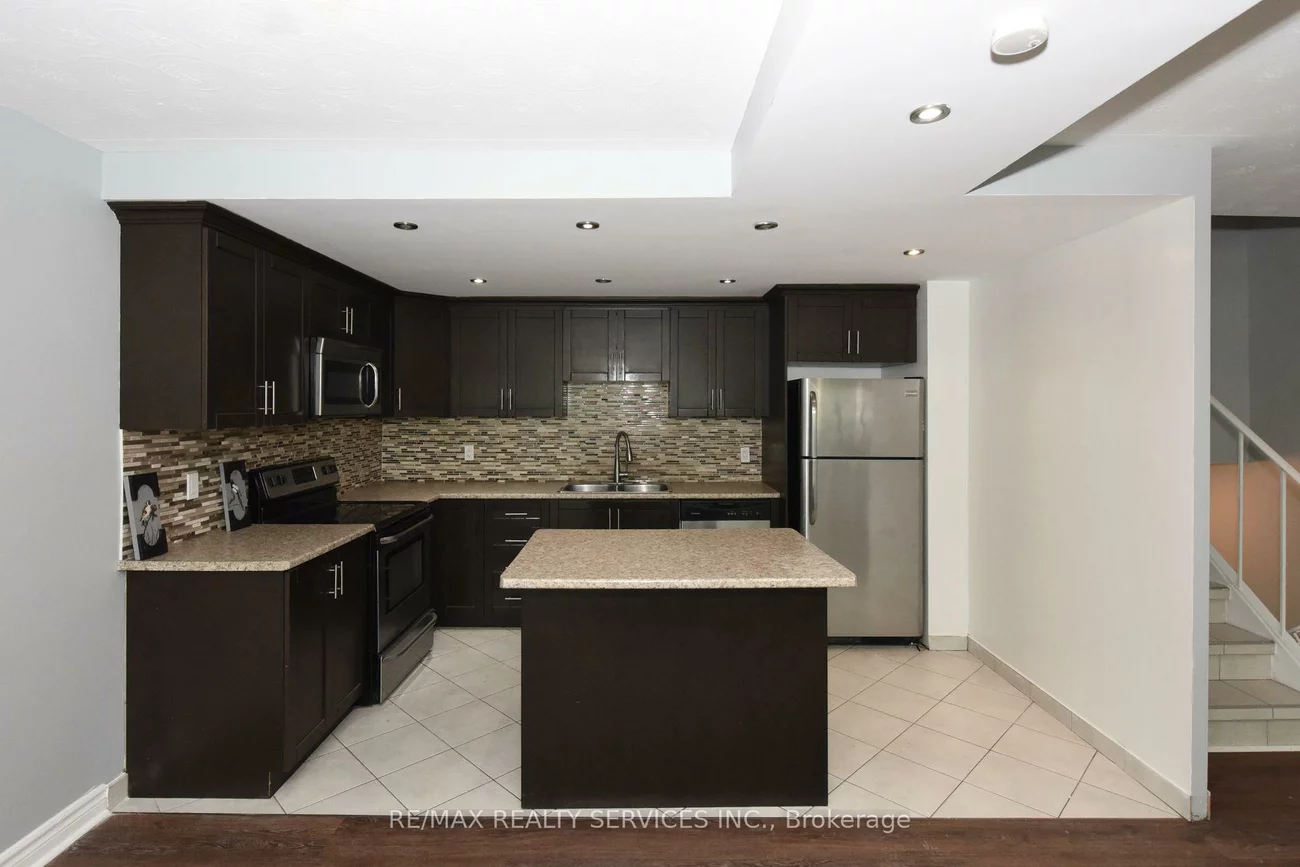 188, Mill, Brampton South, Brampton