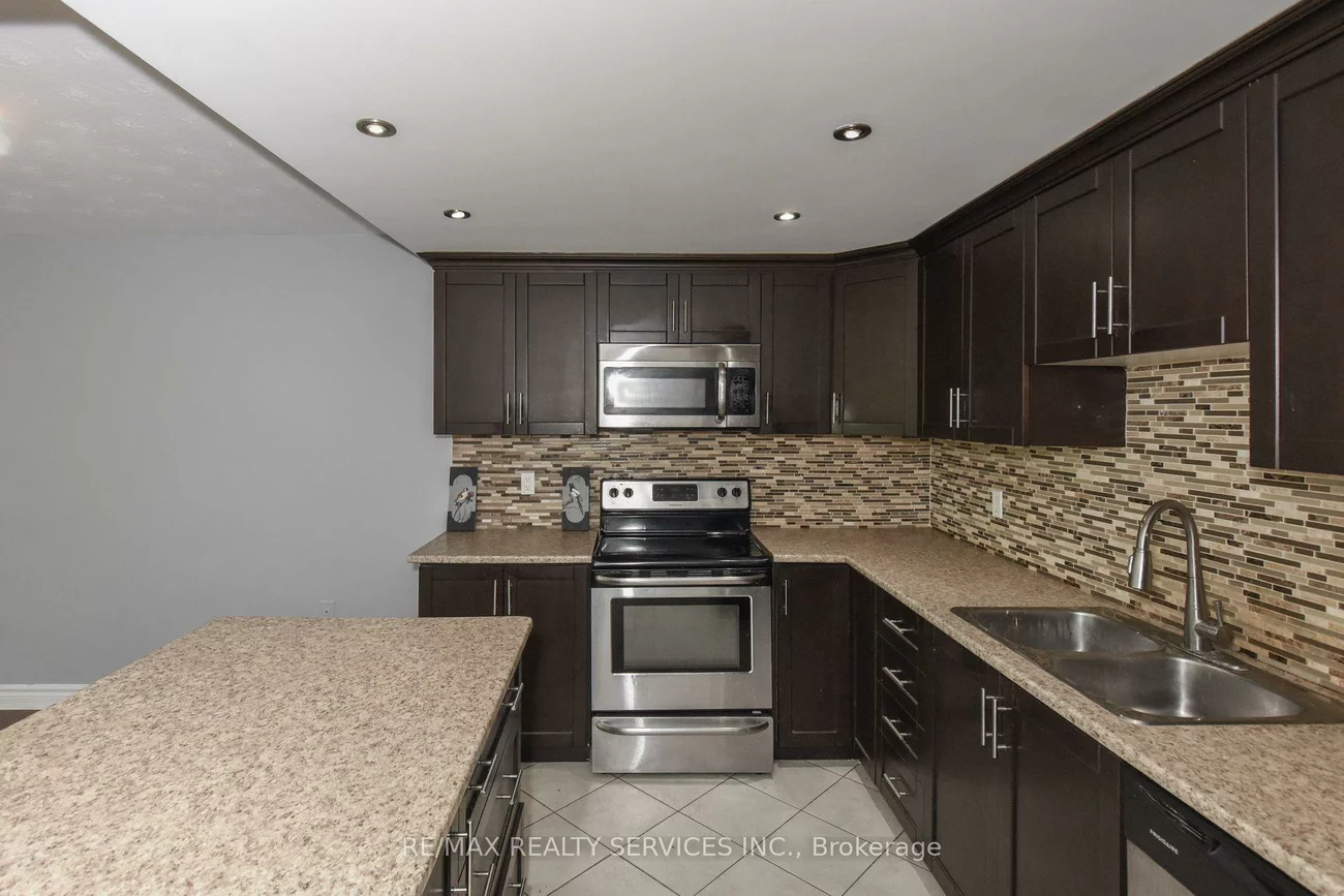 188, Mill, Brampton South, Brampton