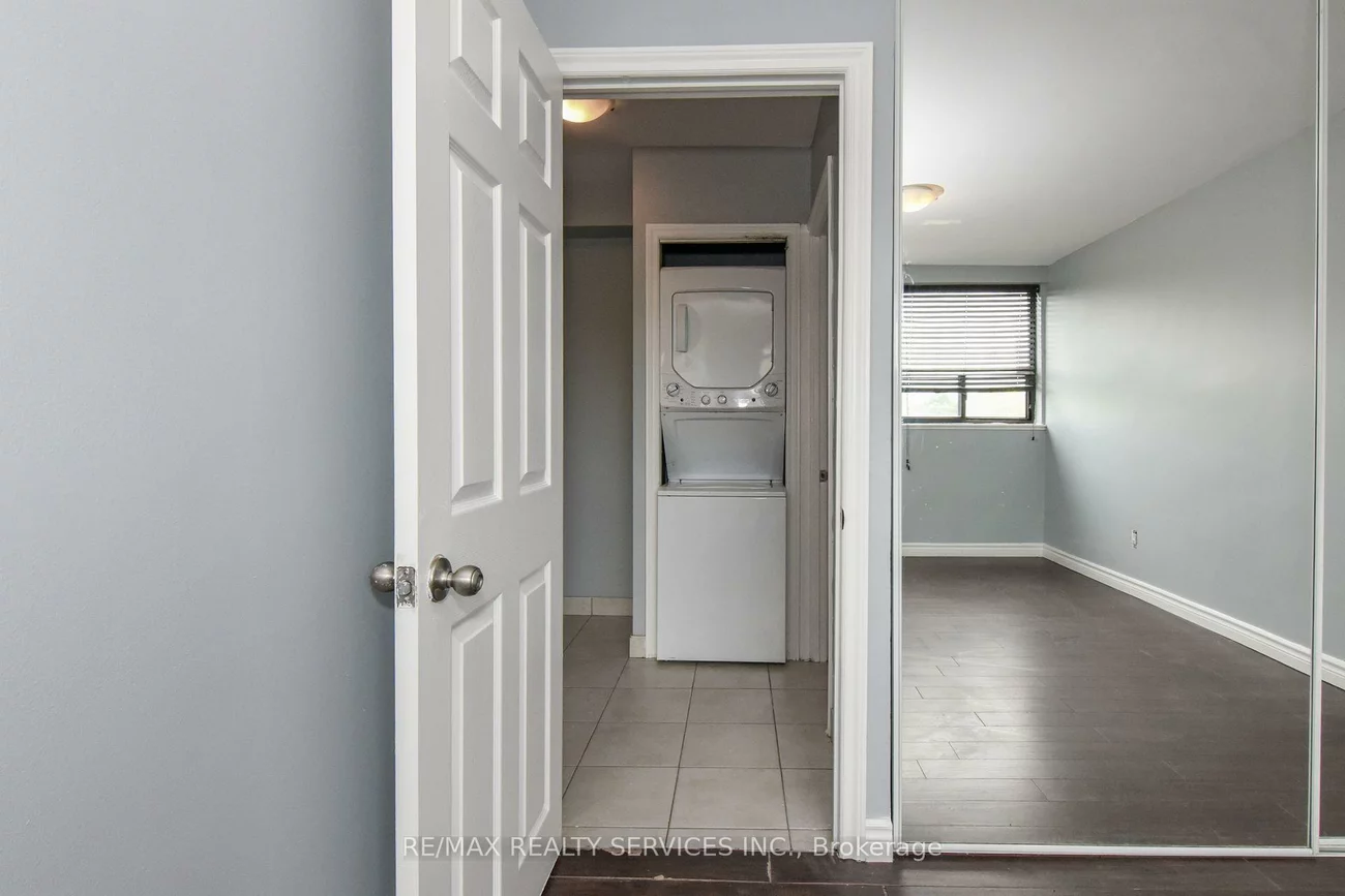 188, Mill, Brampton South, Brampton
