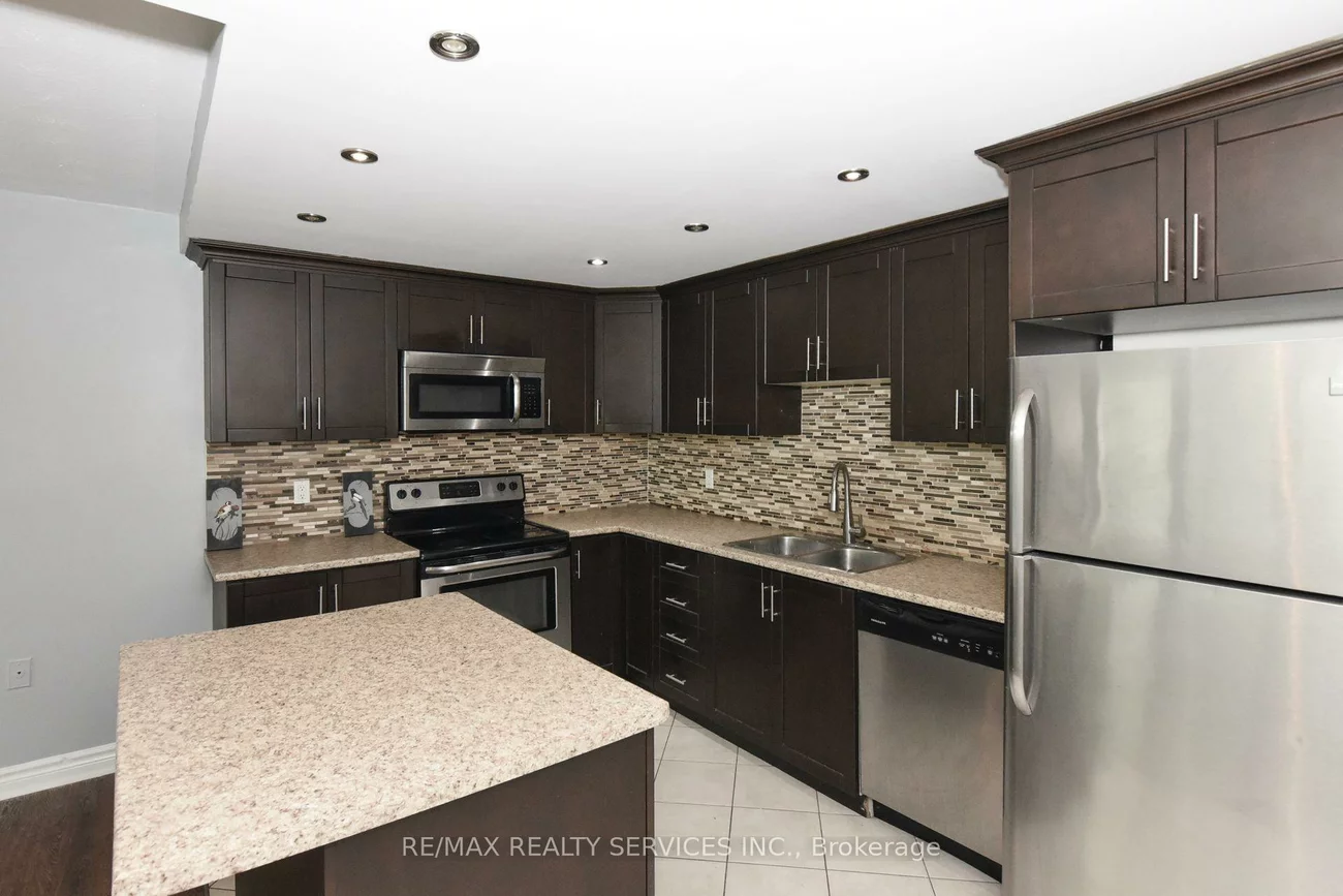188, Mill, Brampton South, Brampton