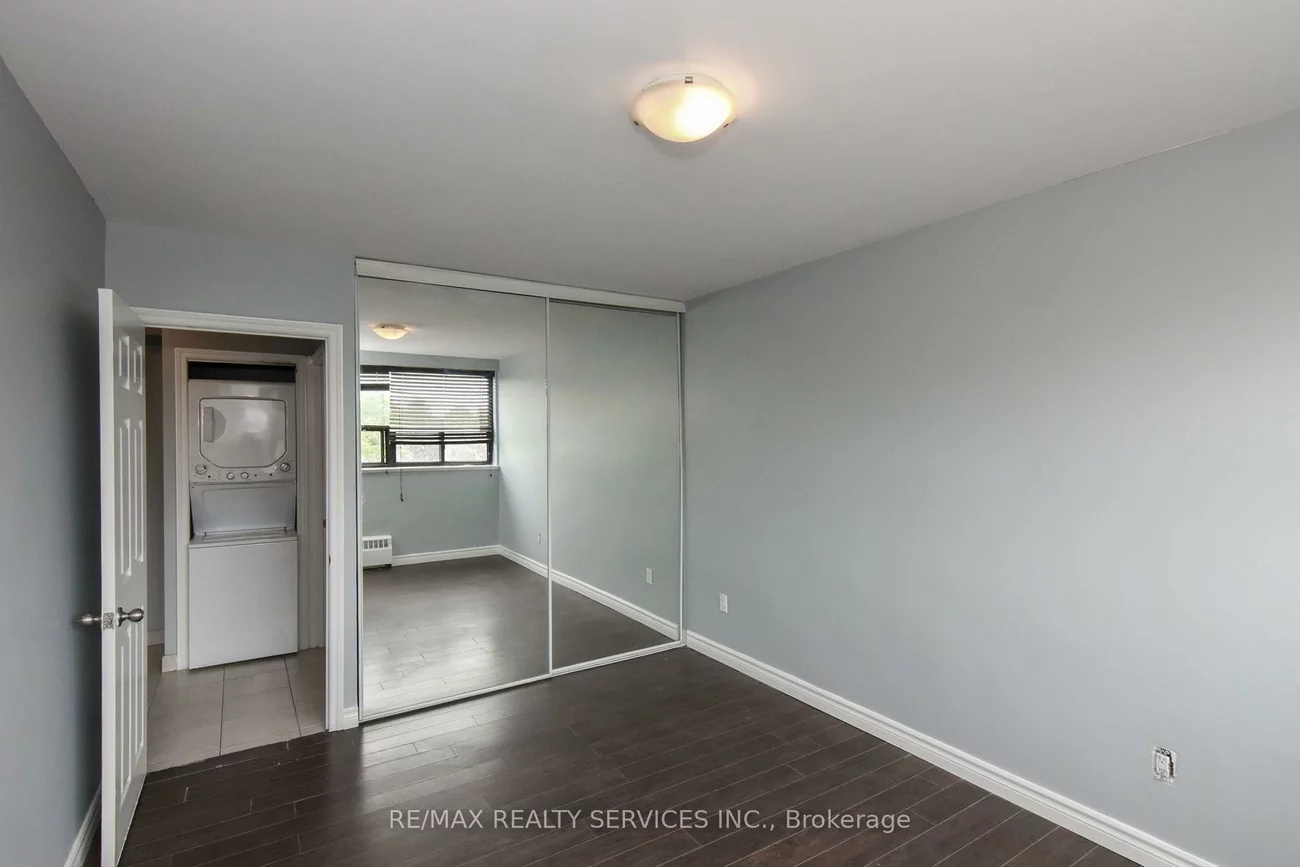 188, Mill, Brampton South, Brampton