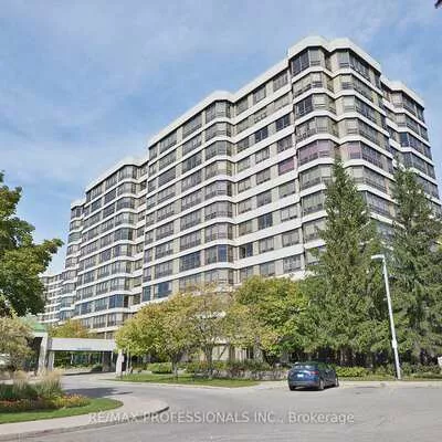320, Mill, Brampton South, Brampton