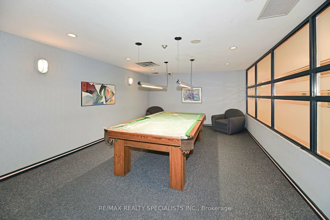 10, Laurelcrest, Queen Street Corridor, Brampton
