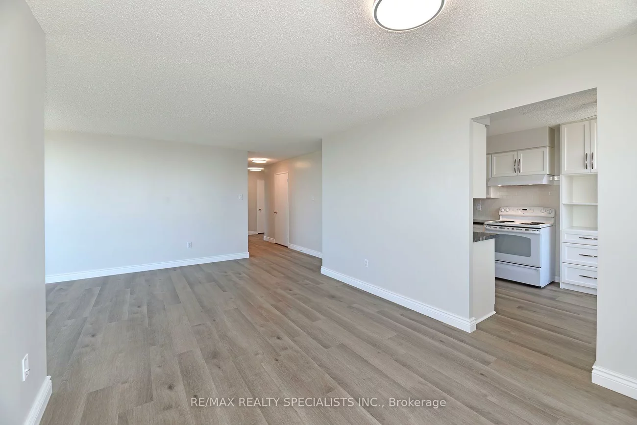 10, Laurelcrest, Queen Street Corridor, Brampton