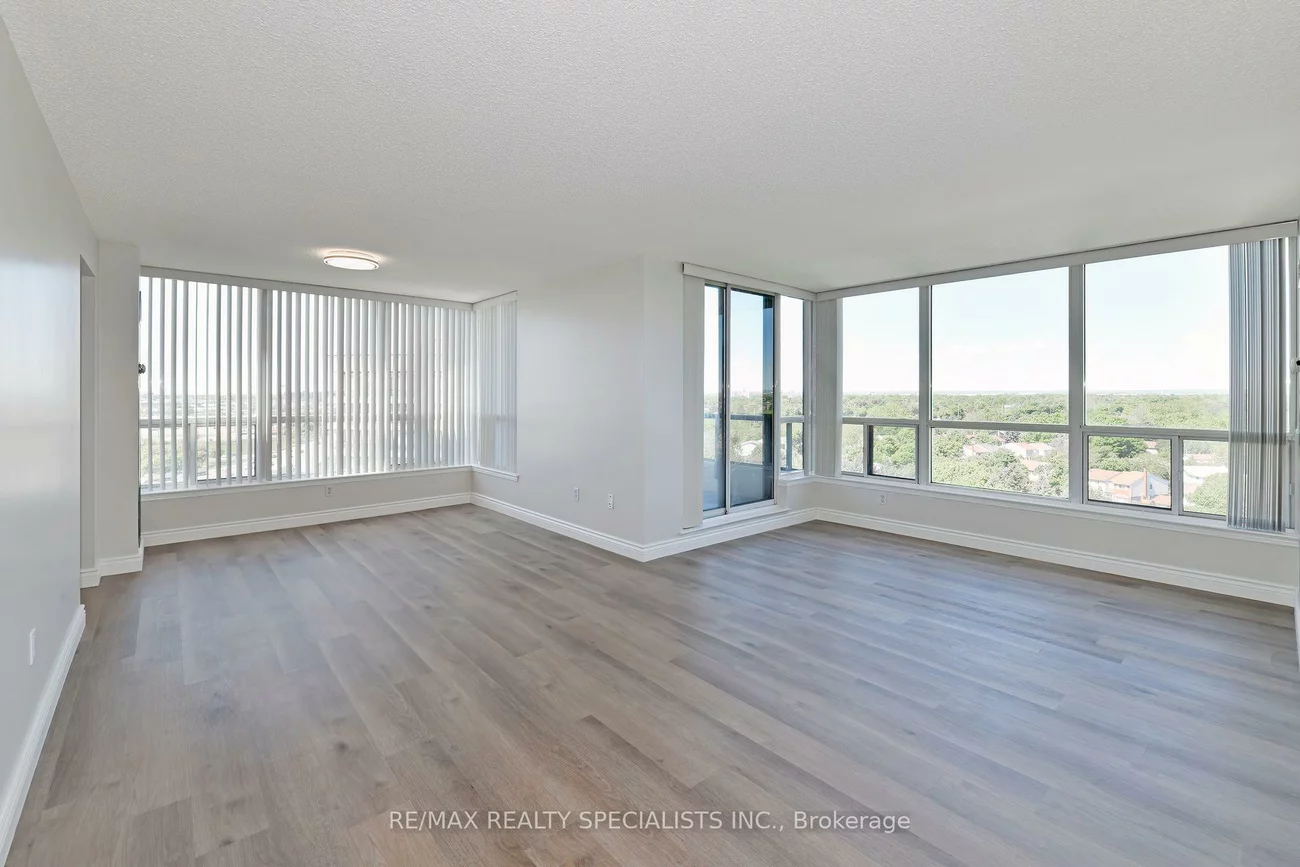 10, Laurelcrest, Queen Street Corridor, Brampton