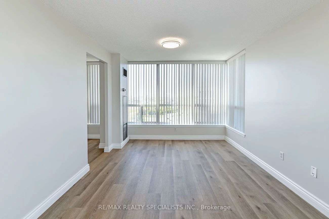 10, Laurelcrest, Queen Street Corridor, Brampton