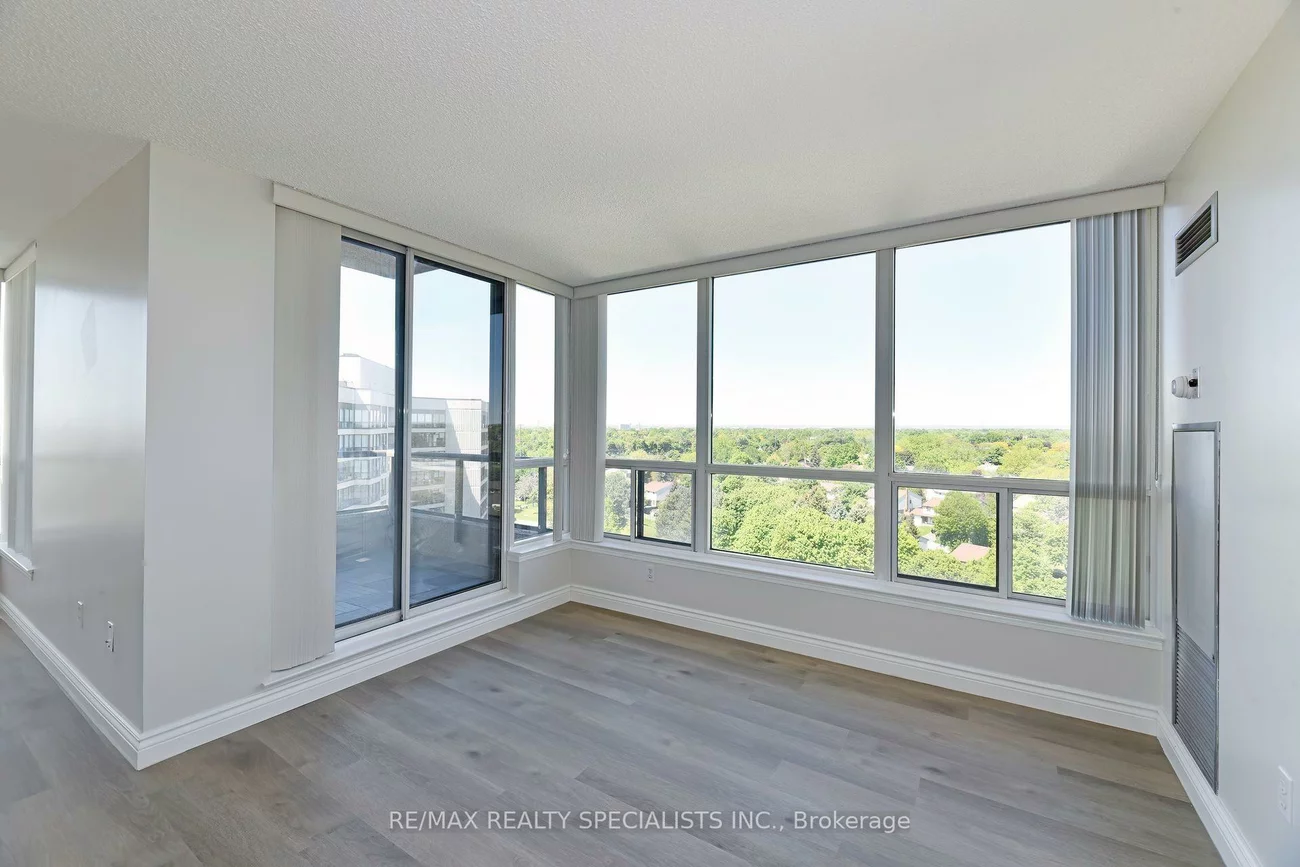 10, Laurelcrest, Queen Street Corridor, Brampton