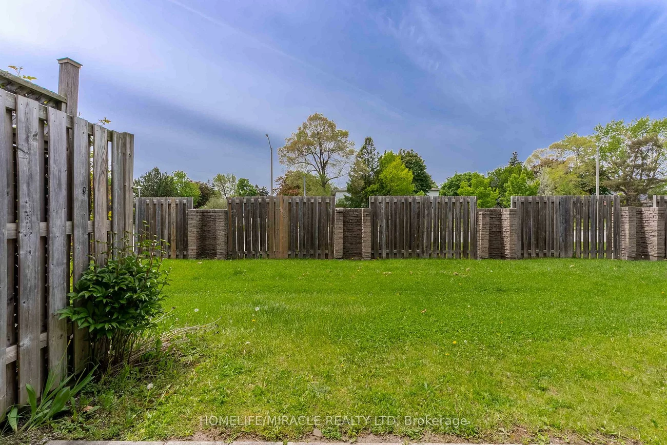 156, Enderby, Southgate, Brampton